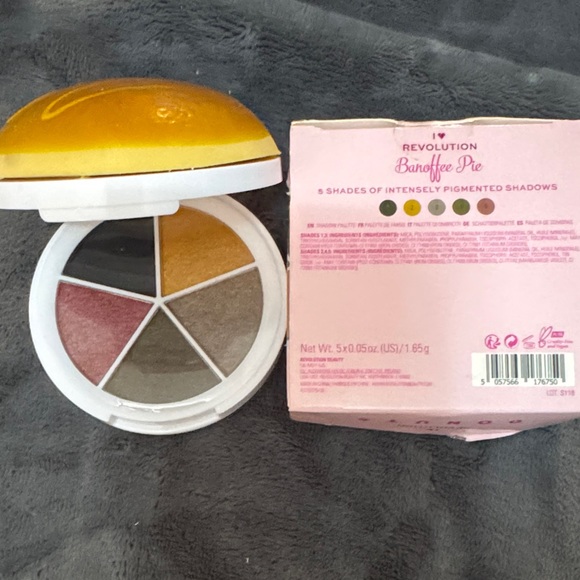 Revolution Banoffee Pie 5-Shade Eyeshadow Compact Limited Edition NIB